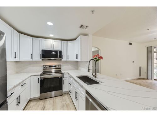 15-103-7440 S Blackhawk St, Englewood, CO, 80112-4320 | Card Image
