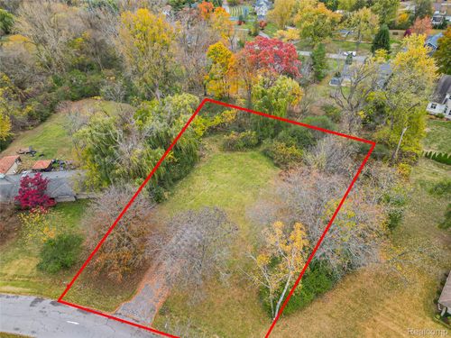 3435 Devon Brook Dr, Bloomfield Hills, MI, 48302-1431 | Card Image