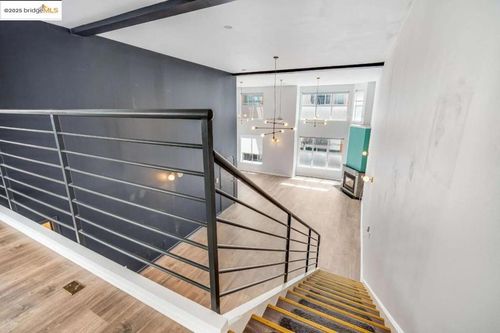 49 Norfolk St, San Francisco, CA, 94103-4328 | Card Image