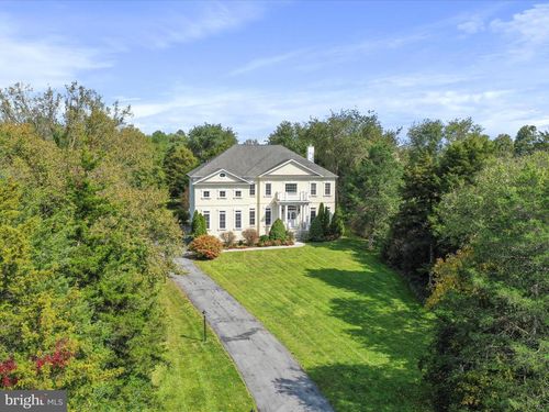 103 Southern Dr, STRASBURG, VA, 22657-5242 | Card Image
