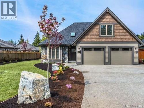 912 Ridgeline Boulevard, Parksville, BC, X0X0X0 | Card Image