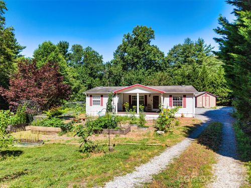 435 Mcminn Rd, Hendersonville, NC, 28792-6800 | Card Image