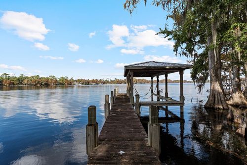 520 Lake Mills Rd, Chuluota, FL, 32766-9452 | Card Image