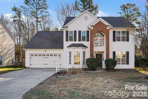 10317 Stoneykirk Ln, Charlotte, NC, 28269-8190 | Card Image