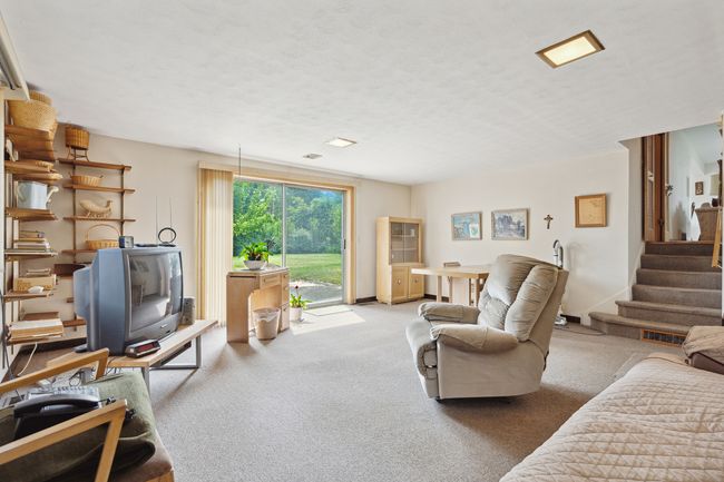 771 S Euclid Ave, Home with 3 bedrooms, 3 bathrooms and null parking in Elmhurst IL | Image 10