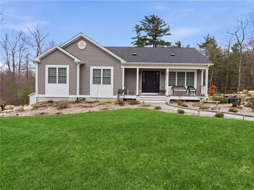 380 Ledge Rd, Coventry, RI, 02816-4943 | Card Image