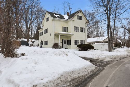 253 Main St, Amesbury, MA, 01913-3716 | Card Image