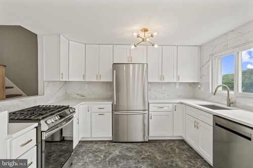 6917 Lindbergh Blvd, PHILADELPHIA, PA, 19142-2510 | Card Image