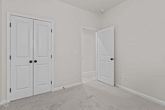 Middle Bedroom | Image 23