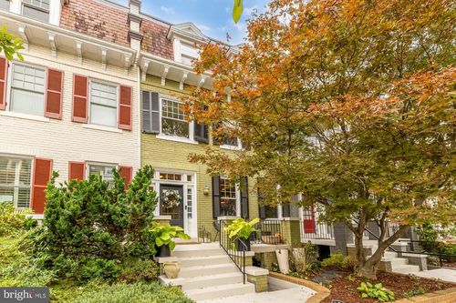1654 Hobart St Nw, WASHINGTON, DC, 20009-3705 | Card Image