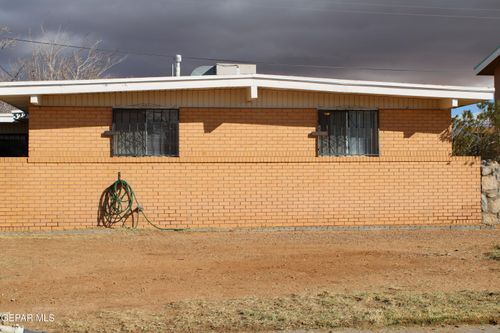 5229 Cornell Ave, El Paso, TX, 79924-5333 | Card Image