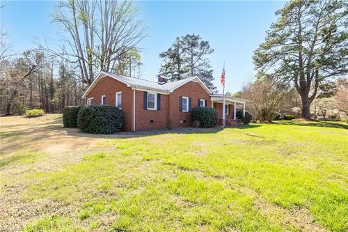 518 E Main St, Franklinville, NC, 27248-8606 | Card Image