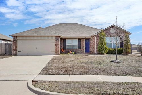 1609 S 10th Street, Broken Arrow, OK, 74012 | Card Image