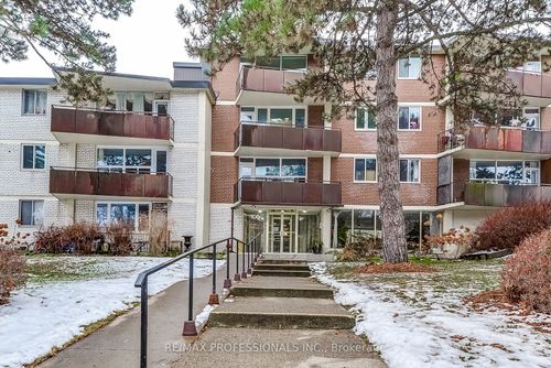 216-100 Coe Hill Dr, Toronto, ON, M6S3E1 | Card Image