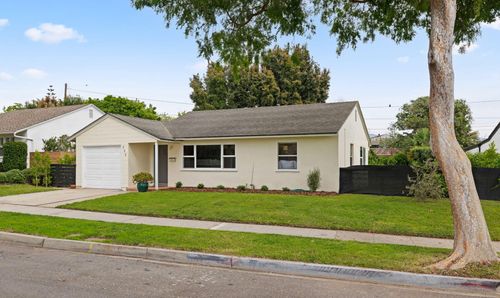 222 Las Ondas, SANTA BARBARA, CA, 93109-2118 | Card Image