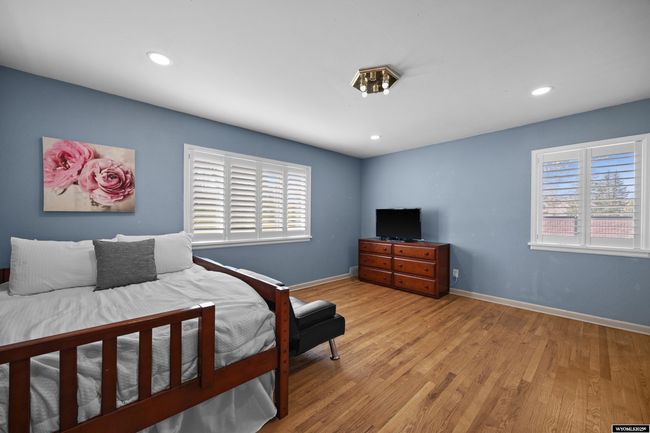 1008 W 25 Th St, House other with 5 bedrooms, 3 bathrooms and null parking in Casper WY | Image 10
