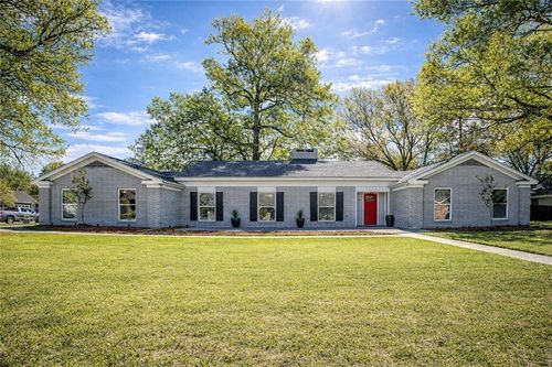 519 Marilyn Dr, Mandeville, LA, 70448-4727 | Card Image