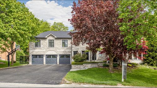 156 Willow Farm Lane, Aurora, ON, L4G6K5 | Card Image