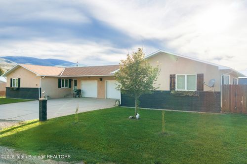 102 Taylor Creek Rd, Dubois, WY, 82513 | Card Image
