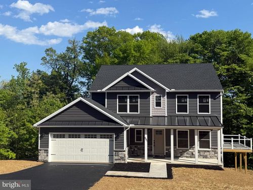 591 Belle Vista Dr, ENOLA, PA, 17025-1328 | Card Image