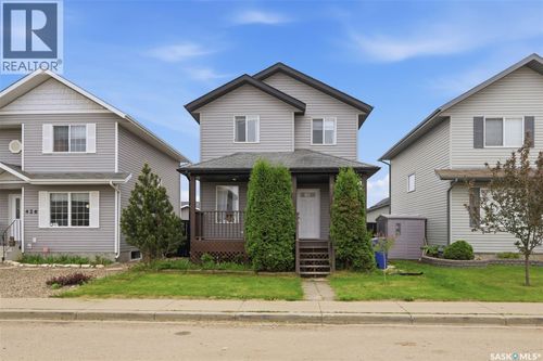 422 Blakeney Cres, Saskatoon, SK, S7L7N5 | Card Image