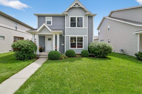 1475 Wild Iris St, Sun Prairie, WI, 53590-7040 | Card Image