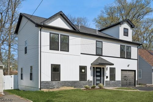 26 Hunterdon Rd, West Orange, NJ, 07052-1604 | Card Image