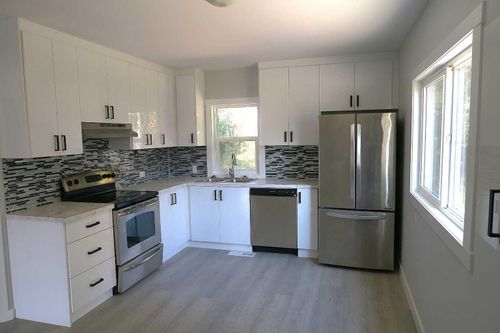 207 Centre St, Lomond, AB, T0L1G0 | Card Image