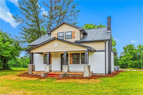 1824 N Oak Ridge Church Rd, Boonville, NC, 27011 | Card Image