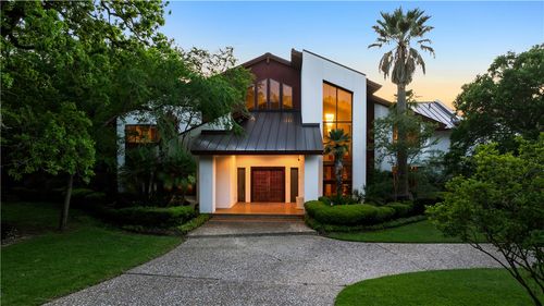 8604 Creekview Ct, College Station, TX, 77845-5560 | Card Image