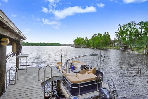 8903 Donna Lu Dr, ODESSA, FL, 33556-1908 | Card Image