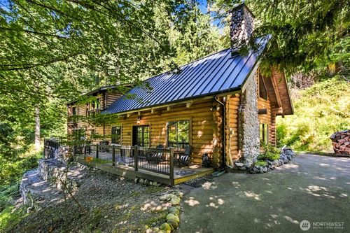 27507 Se 154th Pl, Issaquah, WA, 98027-7340 | Card Image