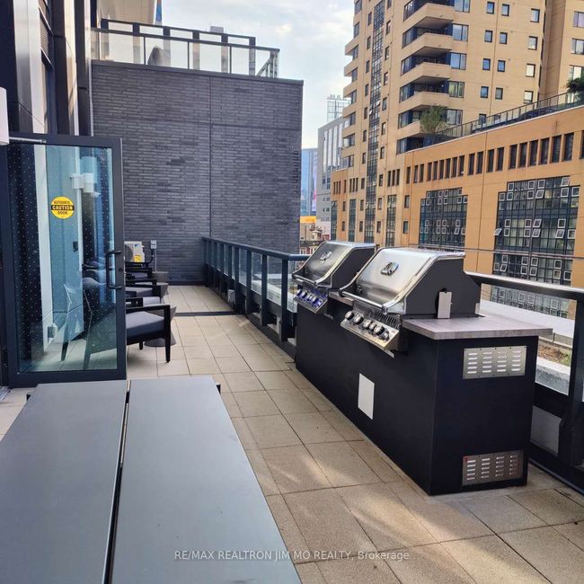 252 Church St, Condo with 2 bedrooms, 2 bathrooms and null parking in Toronto ON | Image 24