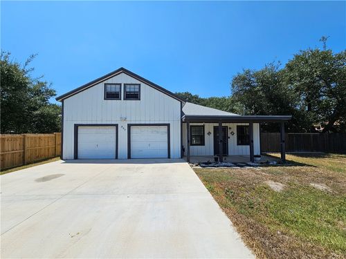 527 Steart St, Rockport, TX, 78382-5939 | Card Image