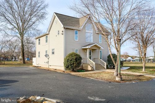 1150 Little Creek Rd, Chester, MD, 21619-2704 | Card Image