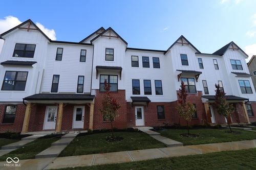 4501 Yellowwood Ct, Indianapolis, IN, 46260 | Card Image