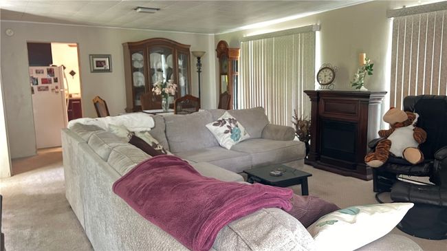 31 Line St, House other with 2 bedrooms, 2 bathrooms and 3 parking in Sharpsville PA | Image 7