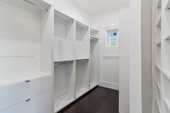 2341 Sw 16 Th Ter, House other with 4 bedrooms, 5 bathrooms and null parking in Miami FL | Image 29