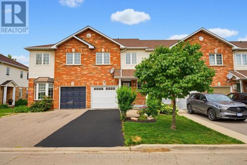 4425 Peter Dr, Burlington, ON, L7L6S7 | Card Image