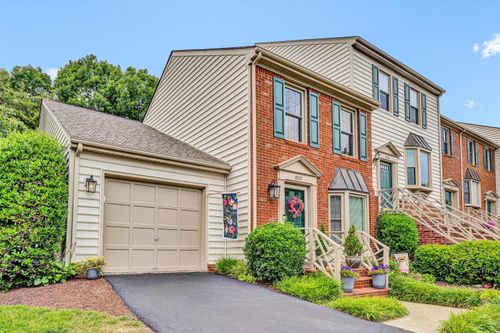 4717 Wembley Pl Sw, Roanoke, VA, 24018-1986 | Card Image
