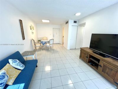 501 - 17620 Atlantic Blvd, Condo with 2 bedrooms, 1 bathrooms and null parking in Sunny Isles Beach FL | Image 2