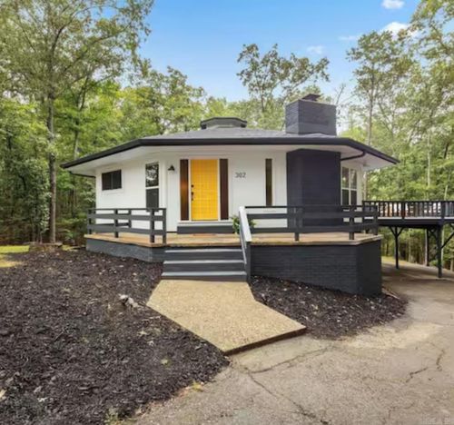 302 Independence Dr, Hot Springs, AR, 71913-7753 | Card Image