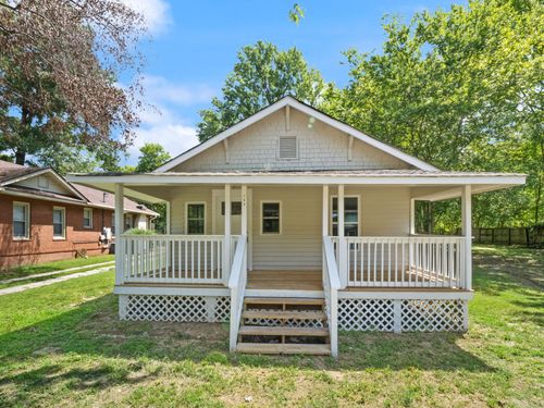 108 Cedar St, Bruceton, TN, 38317-1920 | Card Image