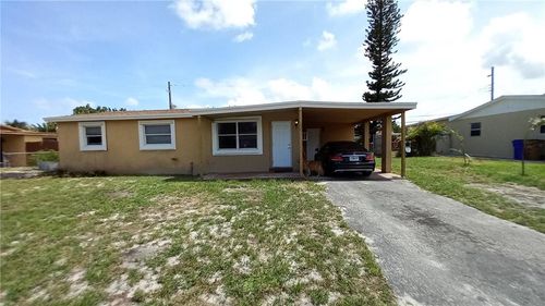 330 Nw 38th St, Deerfield Beach, FL, 33064-2739 | Card Image