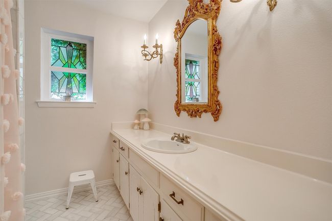 512 N Parkridge Dr, House other with 4 bedrooms, 3 bathrooms and null parking in Mansfield TX | Image 27