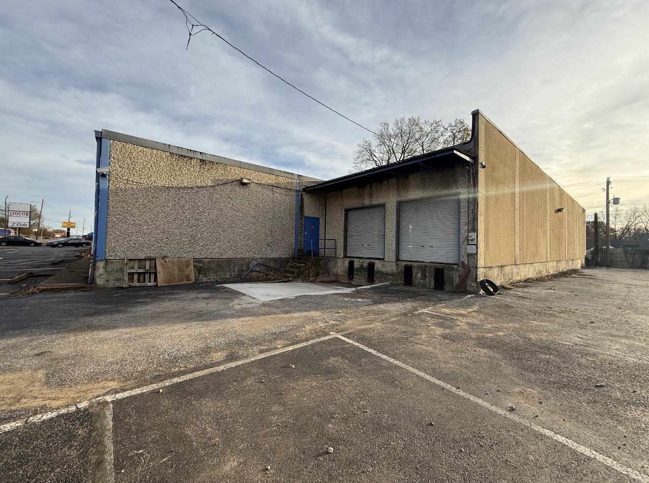Commercial Sale in Memphis 3