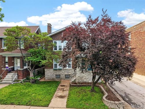 4953 Chippewa St, Saint Louis, MO, 63109-1804 | Card Image