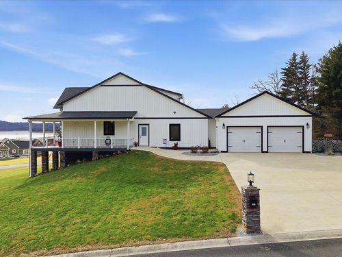 5017 Serenity Dr, Mooresburg, TN, 37811-2601 | Card Image