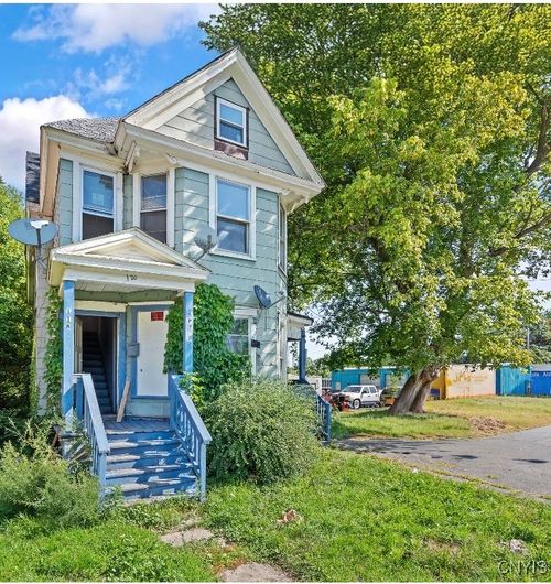 118 W Bissell St, Syracuse, NY, 13207-1871 | Card Image