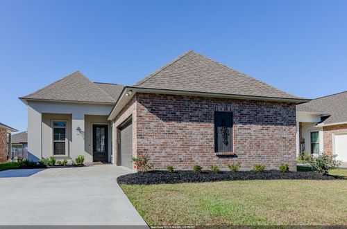11589 Hideaway St, Denham Springs, LA, 70726-1151 | Card Image